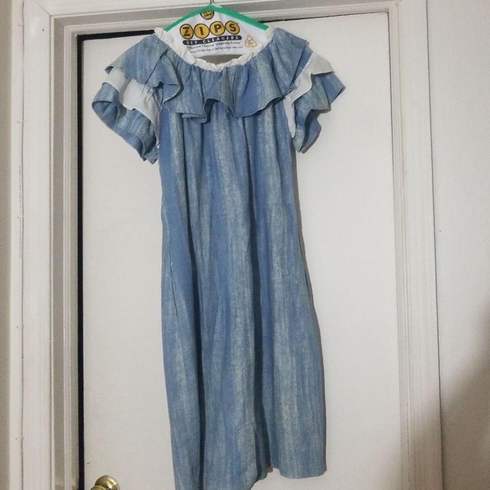 Dress - Picture 2 of 4